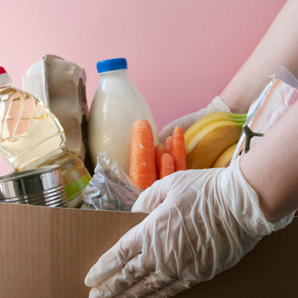 8 Tips to Prepare for Your Ontario Pest Control Service-putting away a bag of food